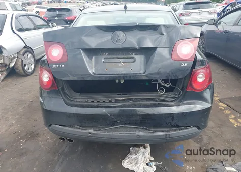 2010 Volkswagen Jetta Limited Edition from USA, damaged, VIN 3VWRZ7AJ7AM162121